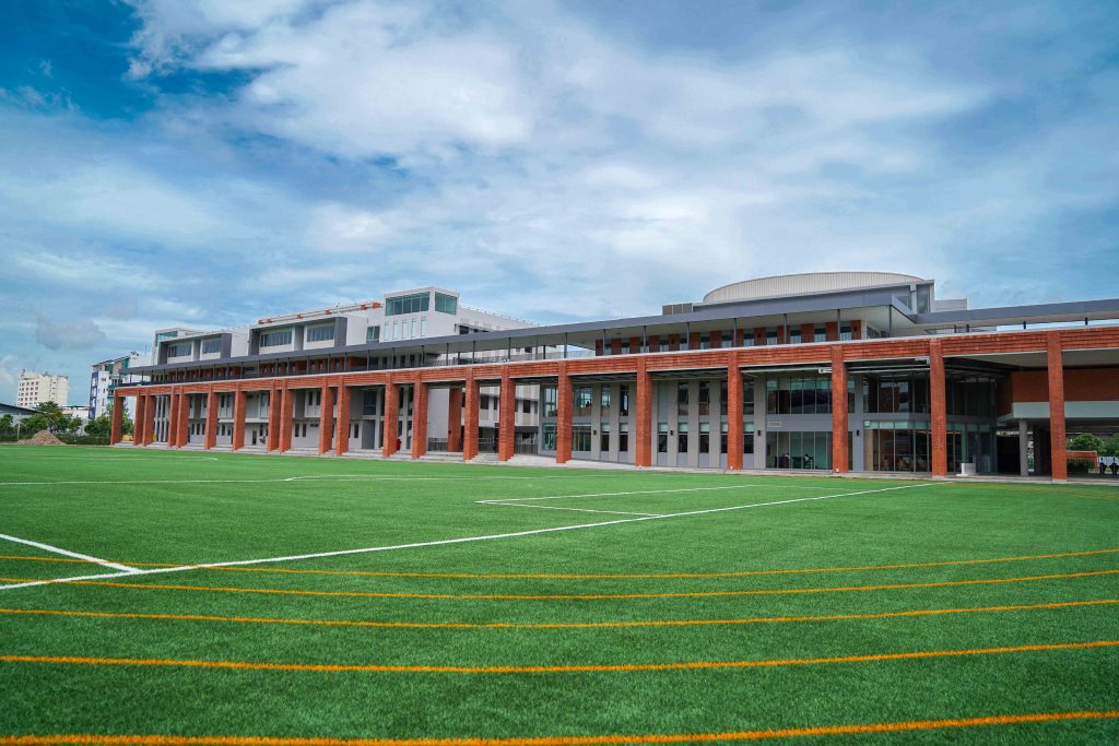 King's College International School' profile cover